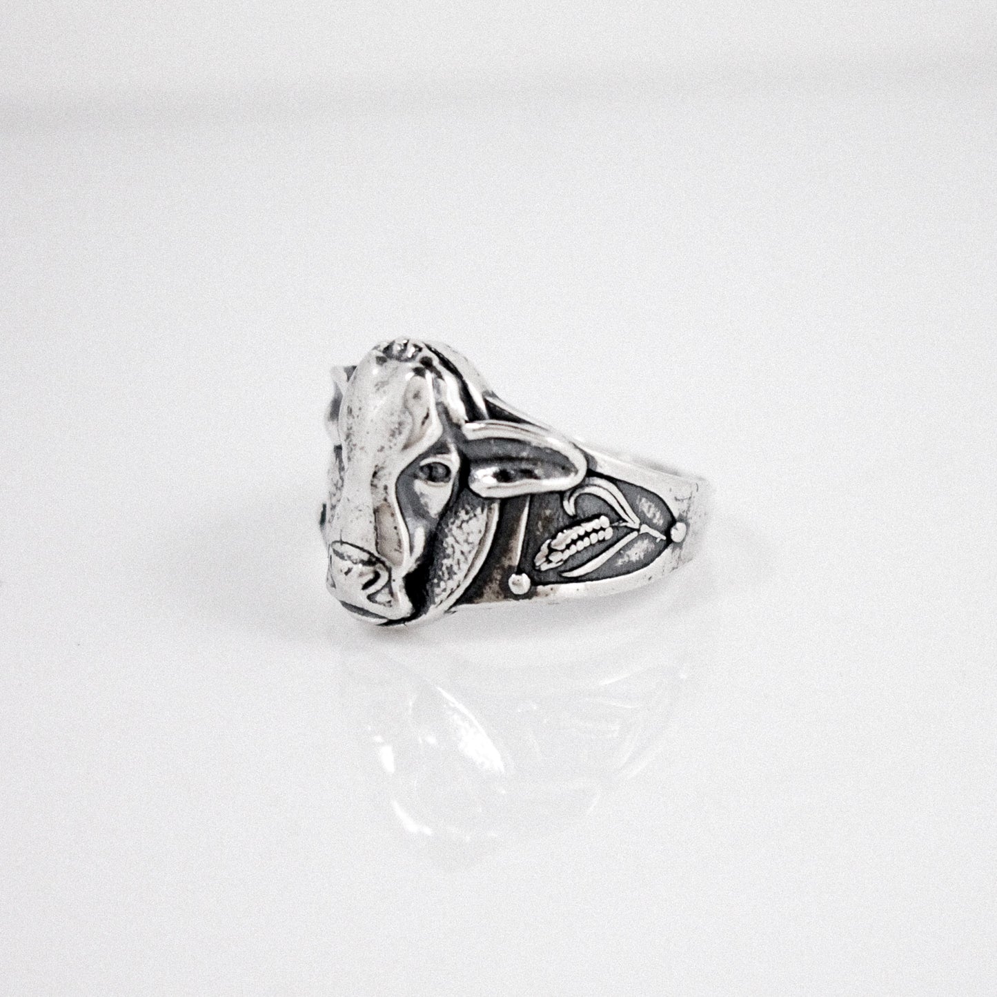 Cow Head Ring with Wheat Heart sides