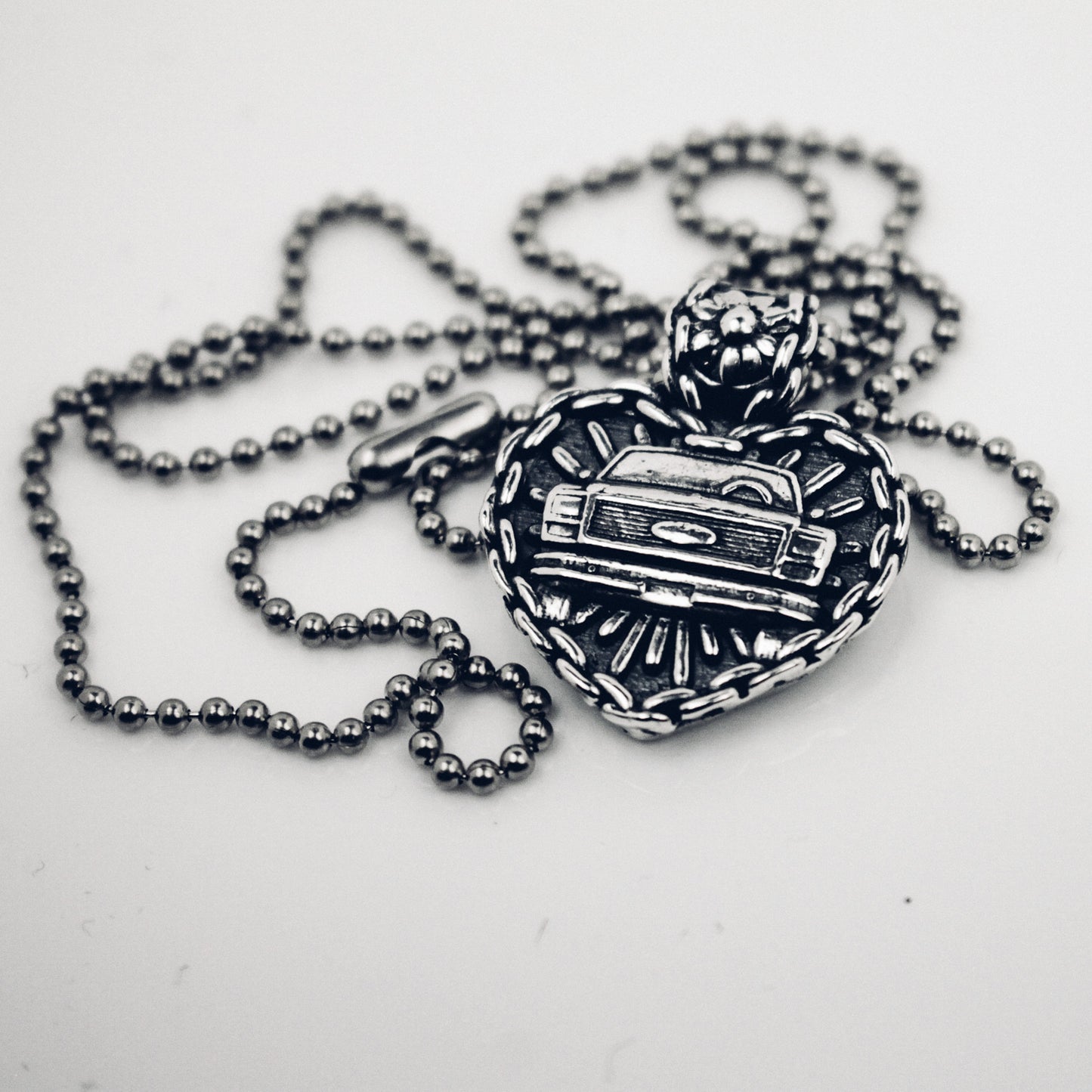 Ford F250 Heart Like a Truck Pendant