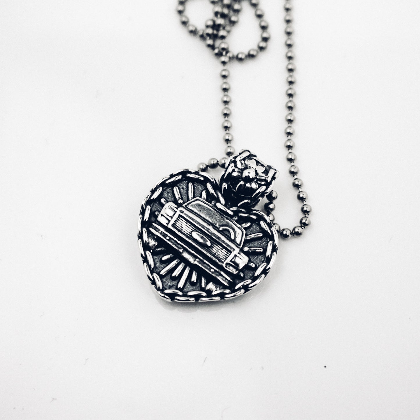 Ford F250 Heart Like a Truck Pendant