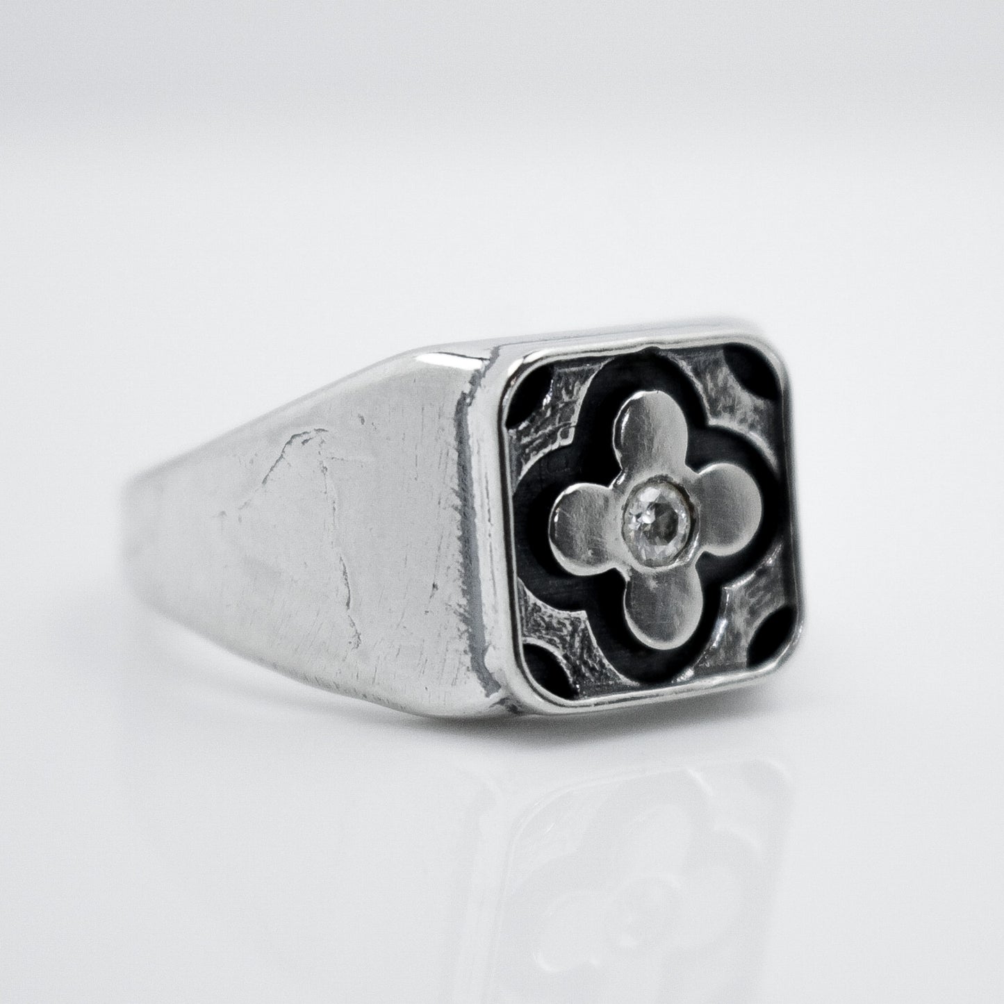 Stone Quilt Ring with Center Diamond