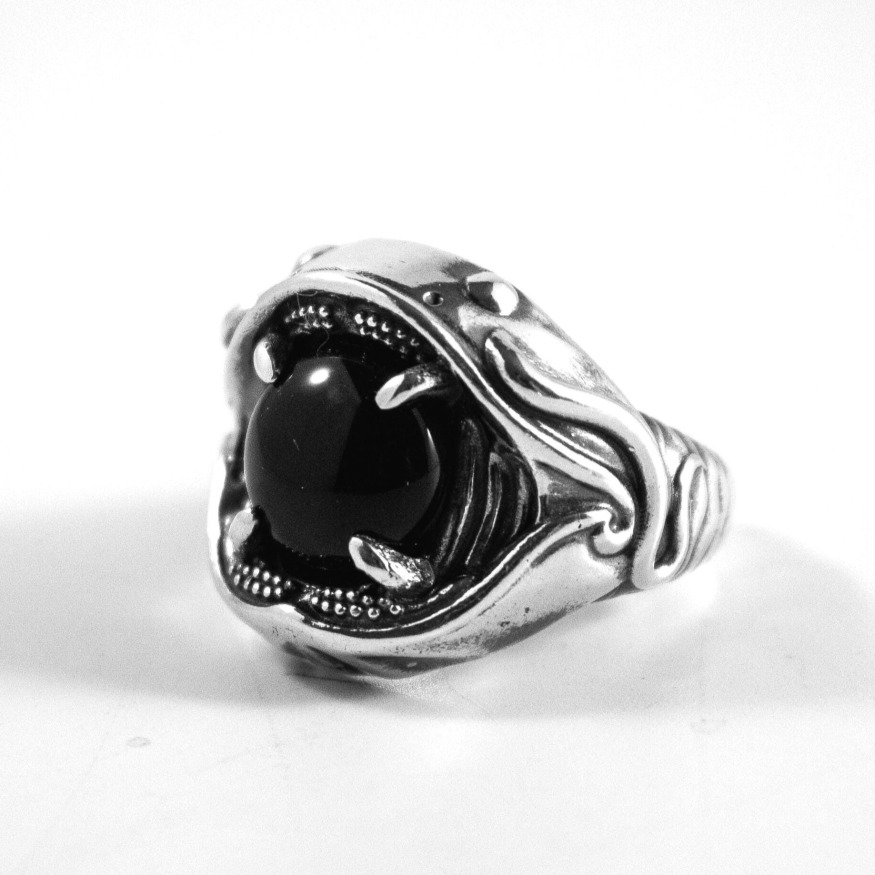 Catfish Ring with Onyx Stone in Prong Setting