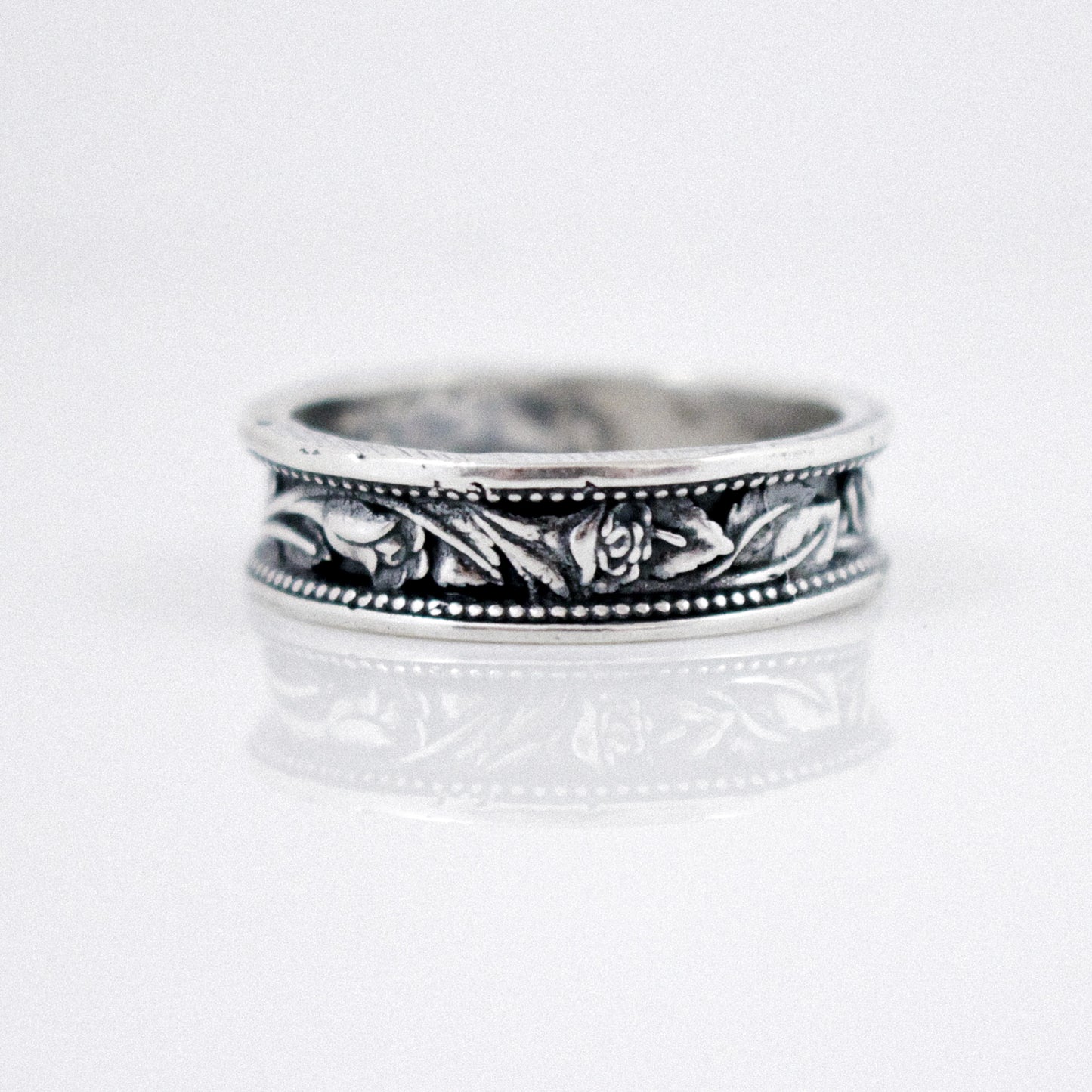 Western Inspired Scrolling Flowers and Leaves Wedding Band