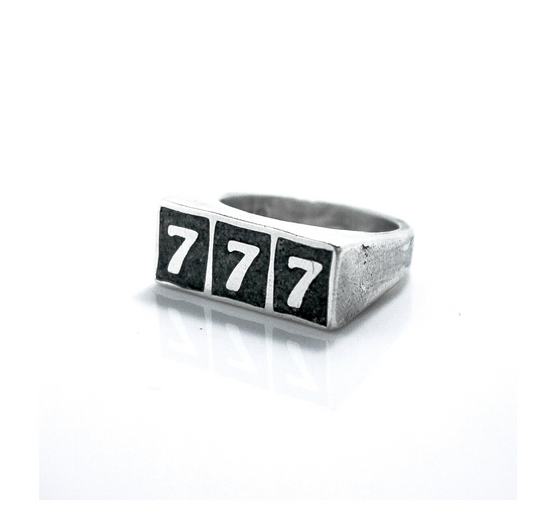 777 Jackpot Ring