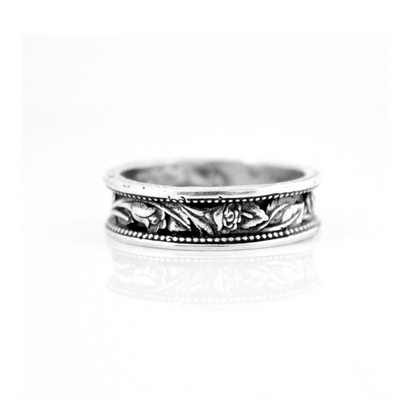 Western Inspired Scrolling Flowers and Leaves Wedding Band