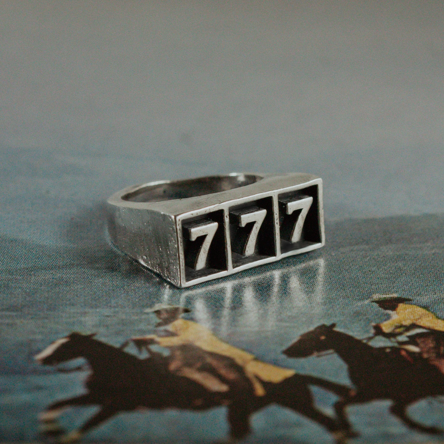 777 Jackpot Ring