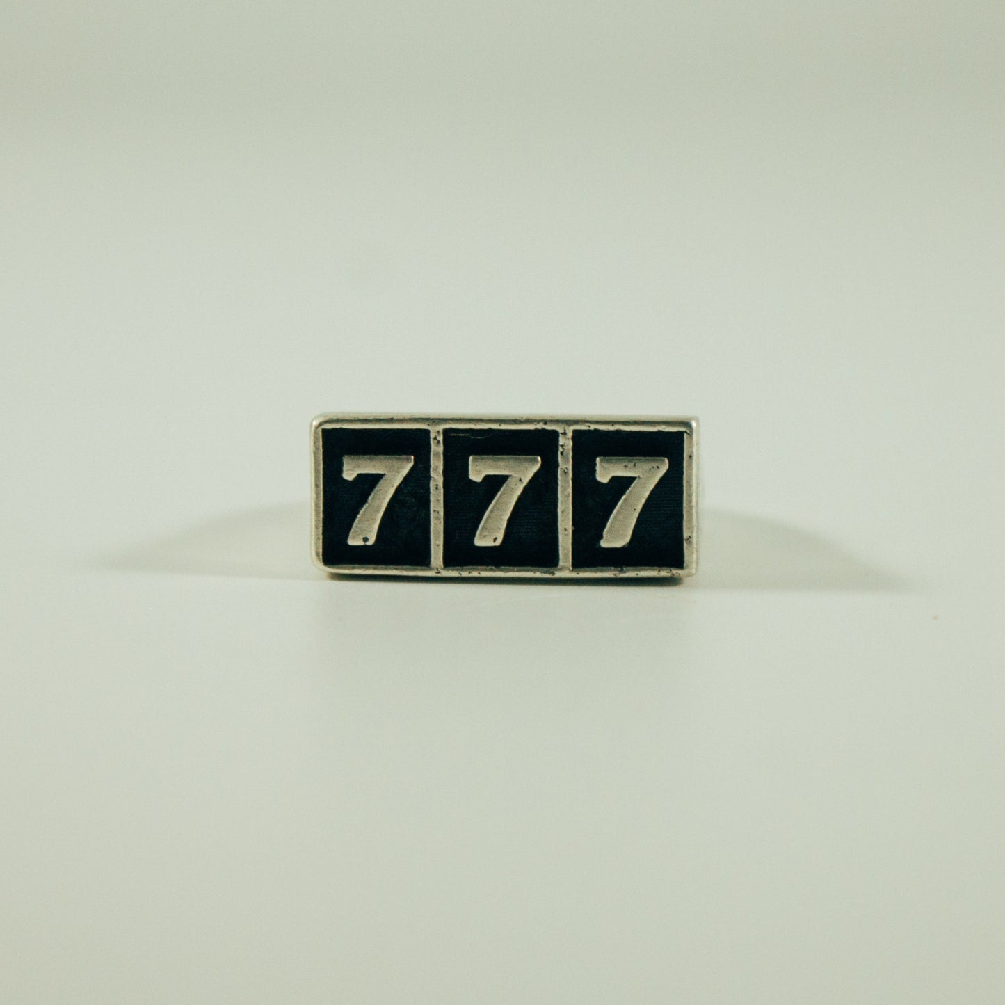 777 Jackpot Ring