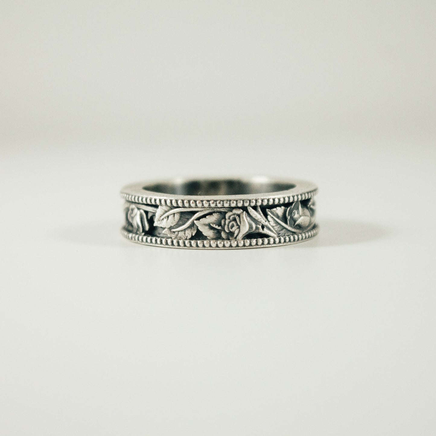 Western Inspired Scrolling Flowers and Leaves Wedding Band