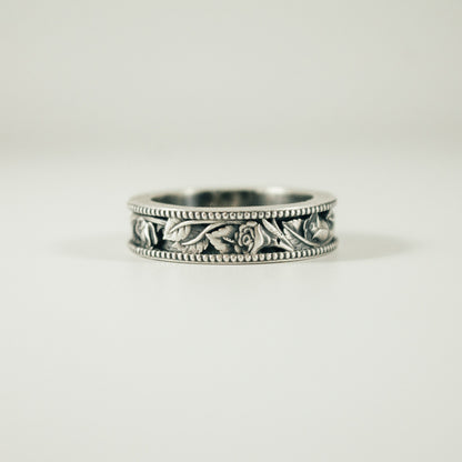 Western Inspired Scrolling Flowers and Leaves Wedding Band